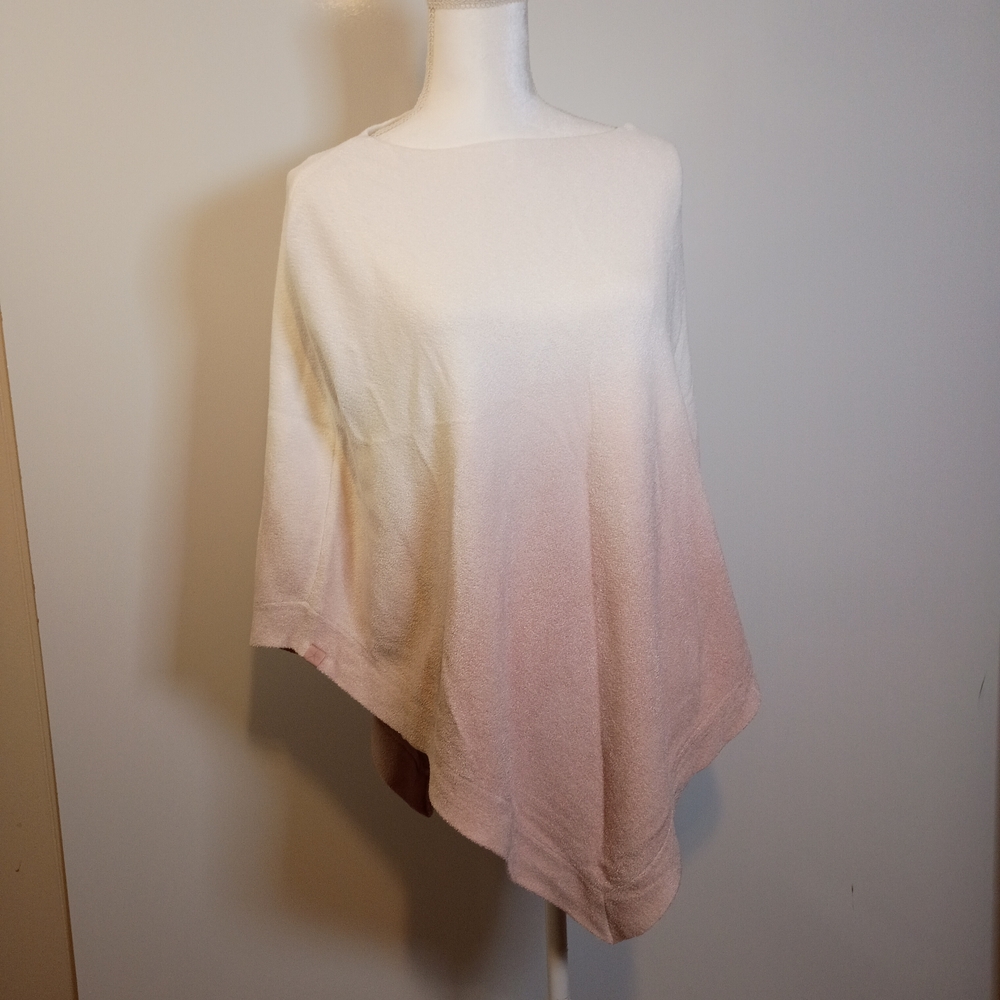 Barefoot Dreams Cozy Chic Ultra Lite Ocean Breeze Ombré Poncho - Picture 3 of 12